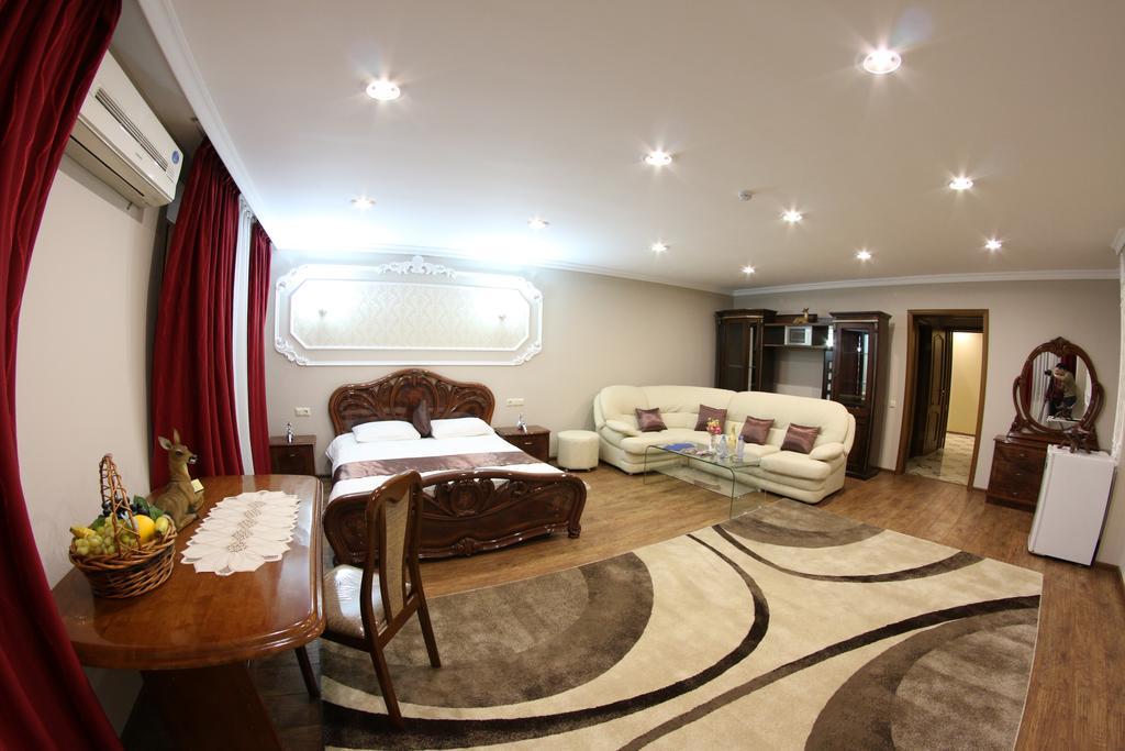 Sky Luxe Hotel Astana Eksteriør bilde